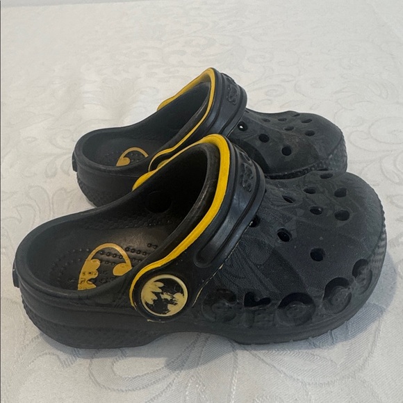 🌟3/$15🌟 Batman Crocs. Size C6 - Picture 5 of 7